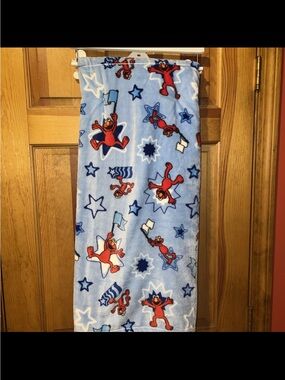 Blue Elmo Print Kids 50 x 60 throw